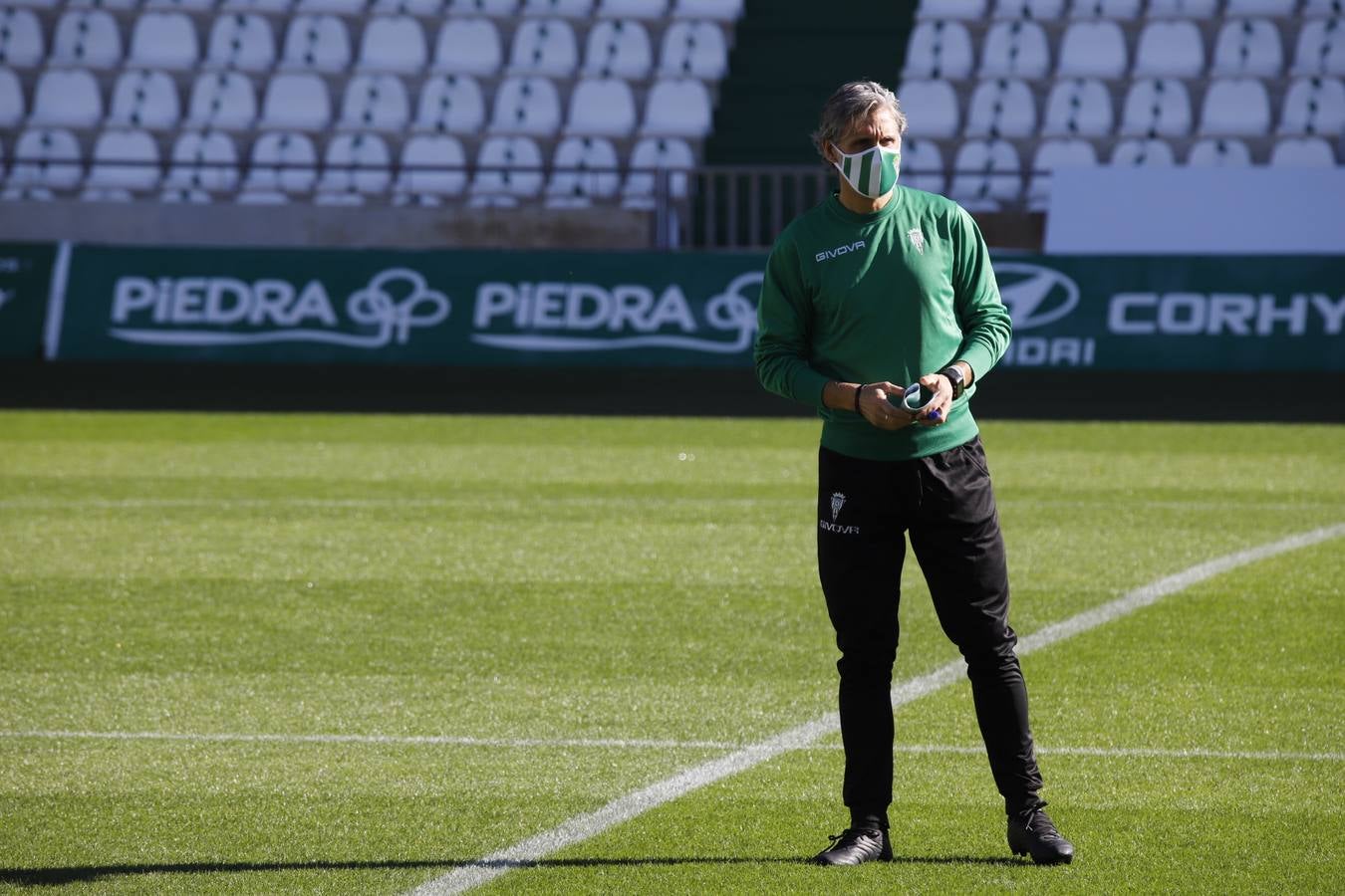 La primera jornada de Pablo Alfaro en el Córdoba CF, en imágenes