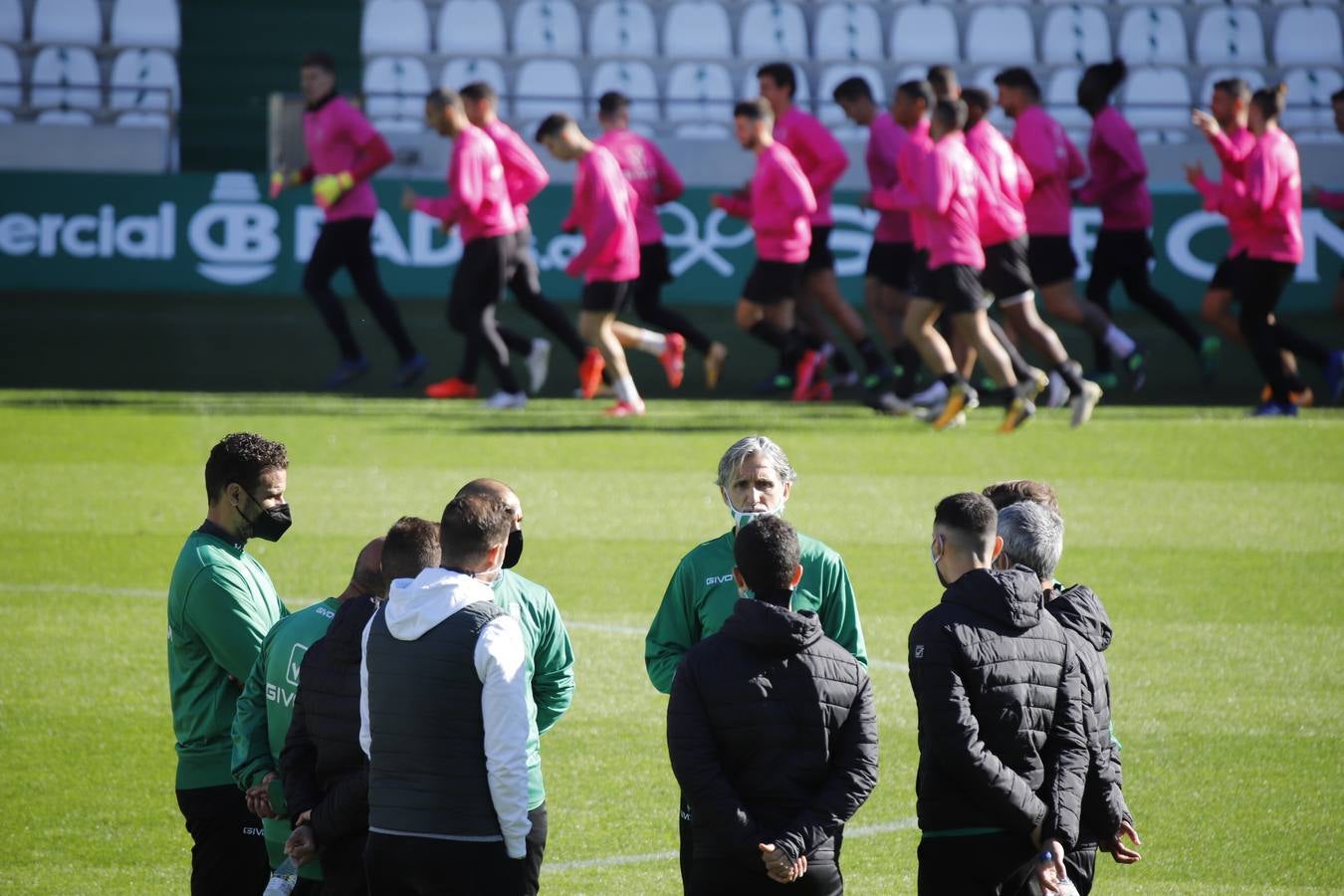 La primera jornada de Pablo Alfaro en el Córdoba CF, en imágenes