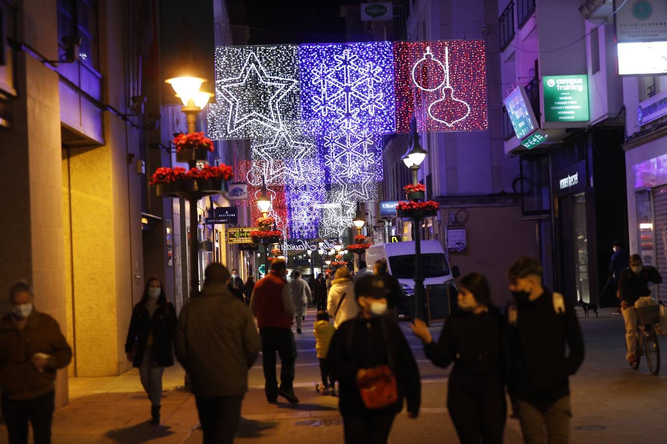 El alumbrado de Navidad en Córdoba, en imágenes