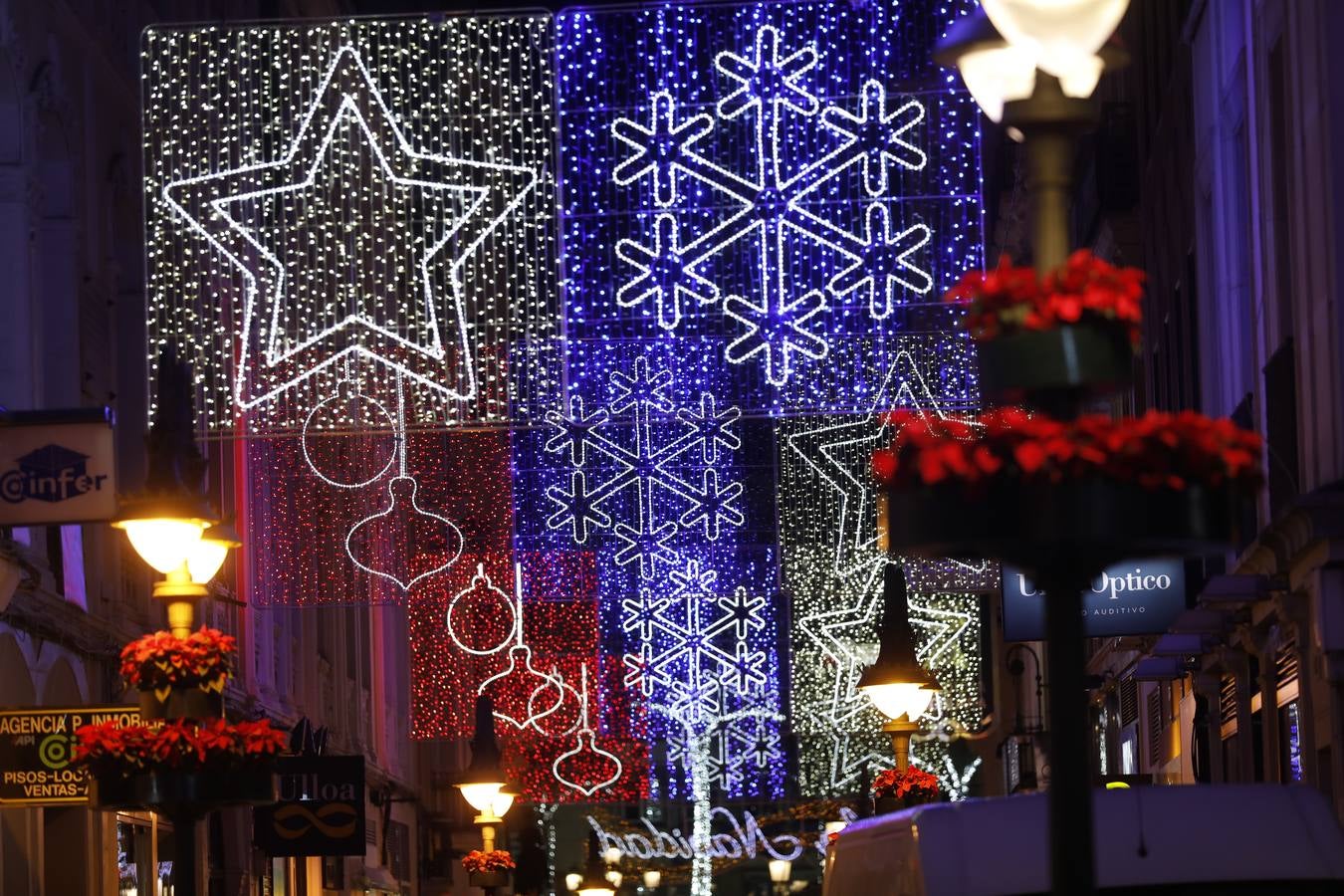 El alumbrado de Navidad en Córdoba, en imágenes