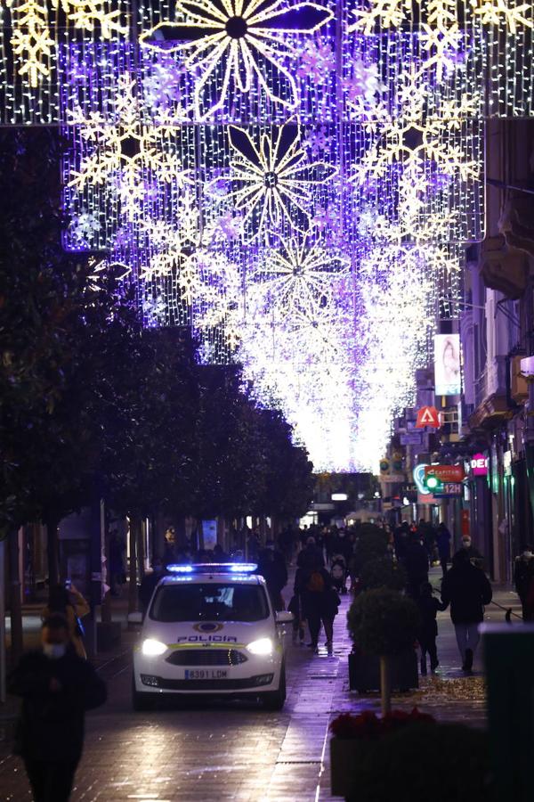 El gélido ambiente navideño en el Centro de Córdoba, en imágenes