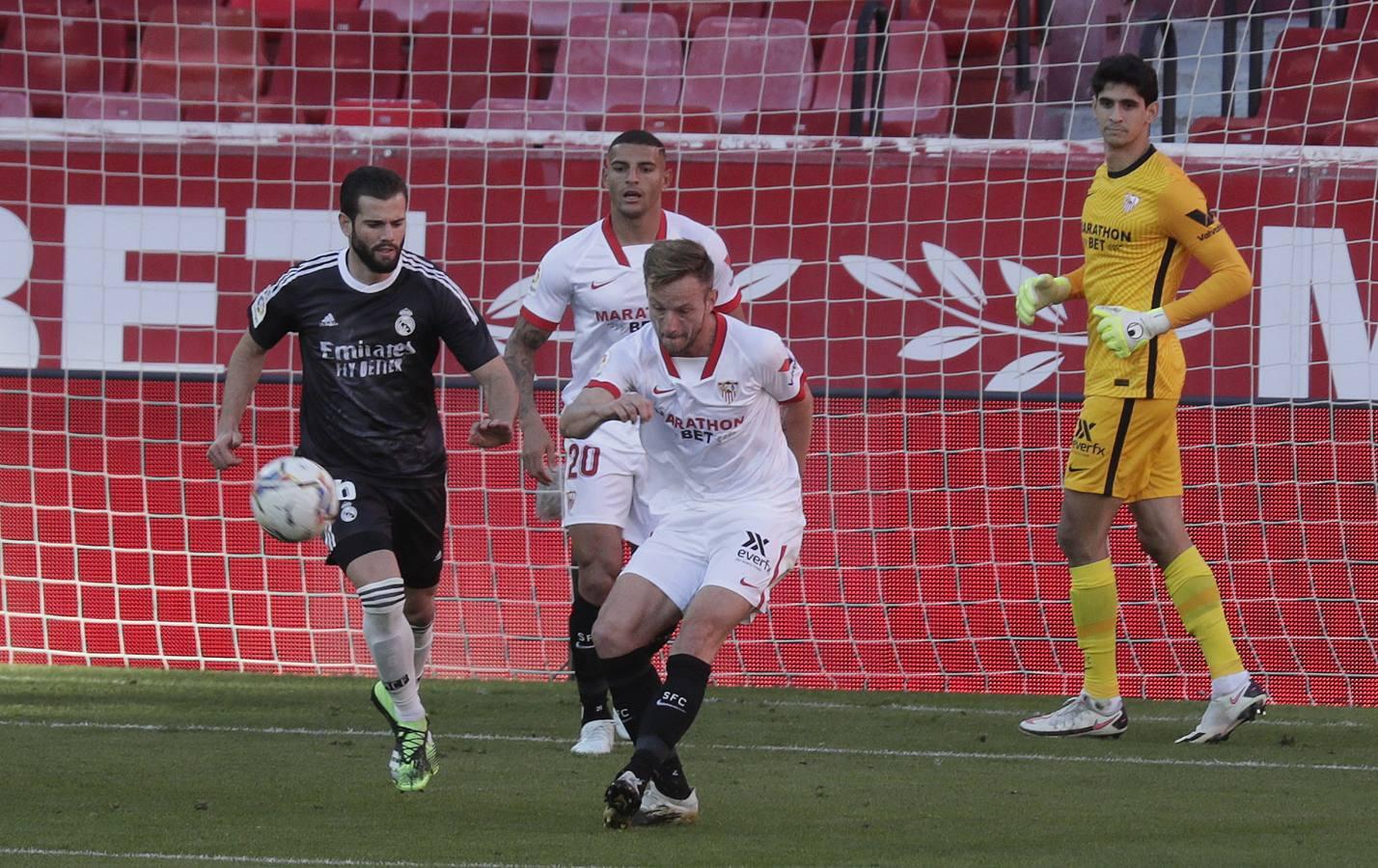 Las mejores imágenes del encuentro entre el Sevilla F.C. y el Real Madrid