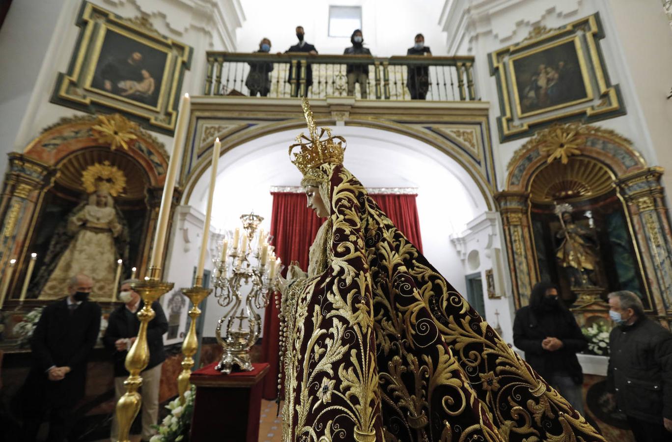 El estreno del nuevo manto de Gracia y Amparo de Córdoba, en imágenes