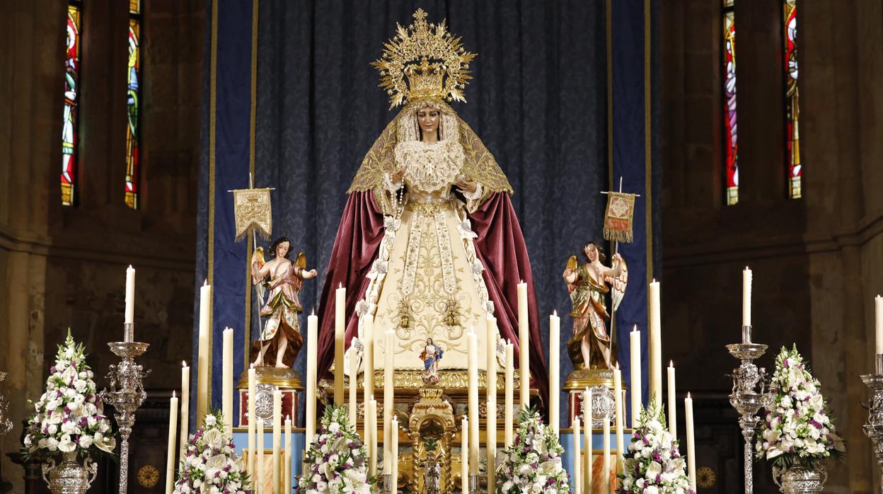 El día de la Inmaculada en los templos de Córdoba, en imágenes