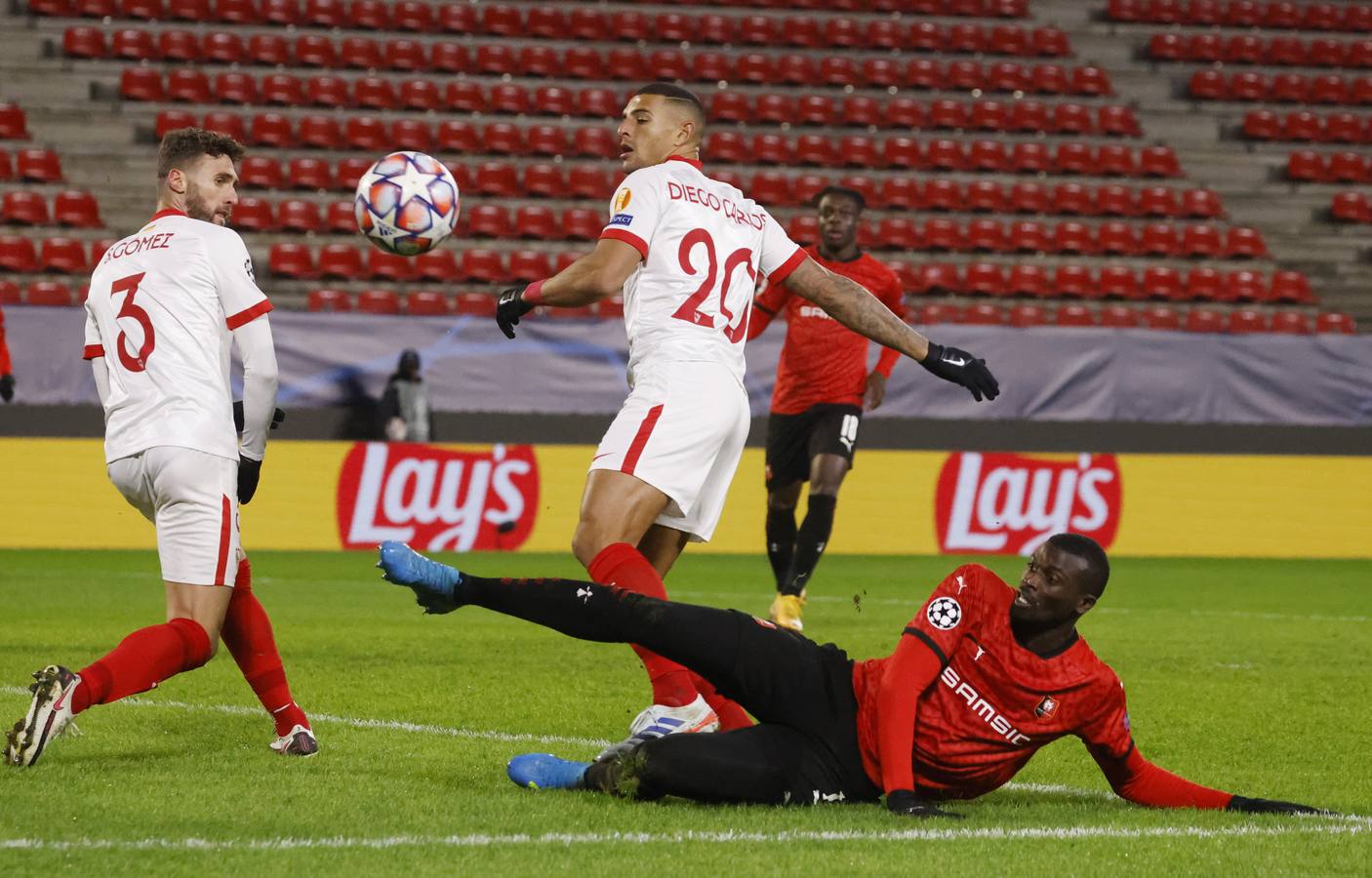 Las mejores imágenes del partido entre el Rennes y el Sevilla