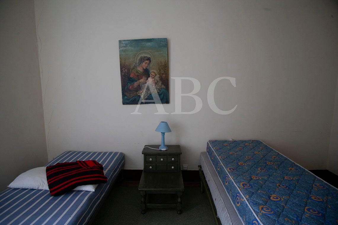 Un antes y un después tras el fuego devastador de 1978. Carmen Franco decidió rehabilitar Meirás dejando tal y como quedó tras el fuego un baño vestidor y el bajo cubierta de una de las alas del pazo. Los estragos de las llamas todavía son evidentes