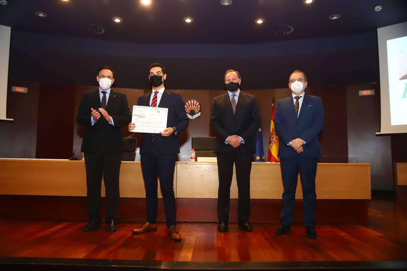 Los premios de la UCO y Caja Rural del Sur a los mejores expedientes, en imágenes