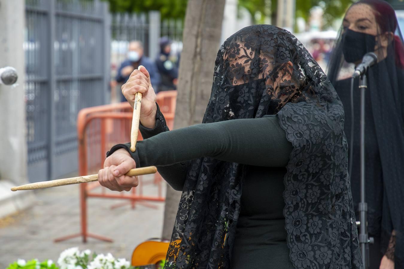 En imágenes, la protesta de los trabajadores del sector cultural en Sevilla