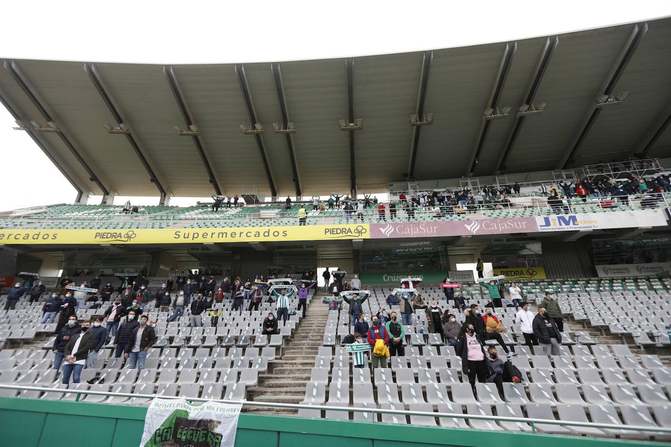 El regreso de la afición del Córdoba CF a El Arcángel, en imágenes