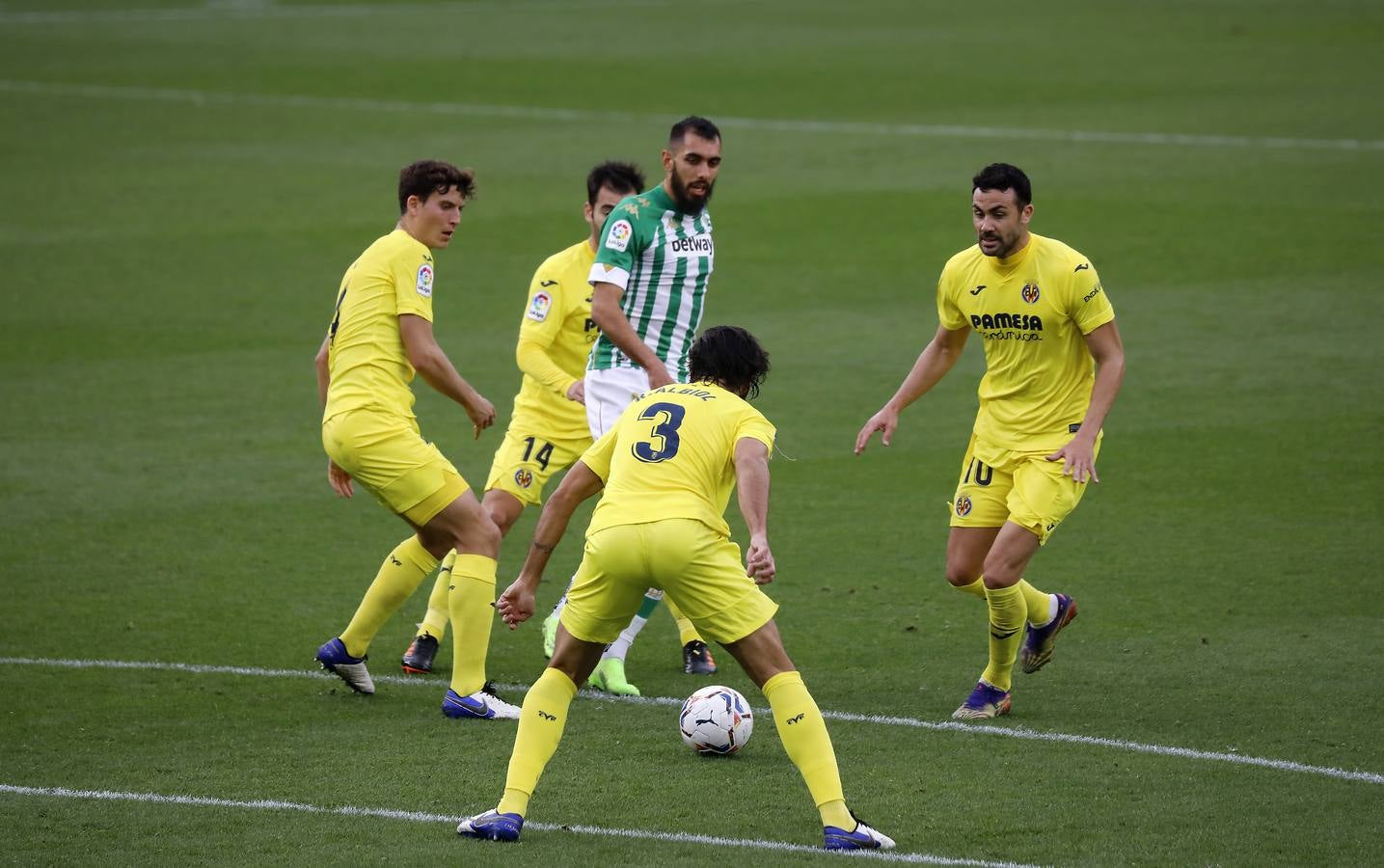 Las mejores imágenes del partido entre el Betis y el Villarreal