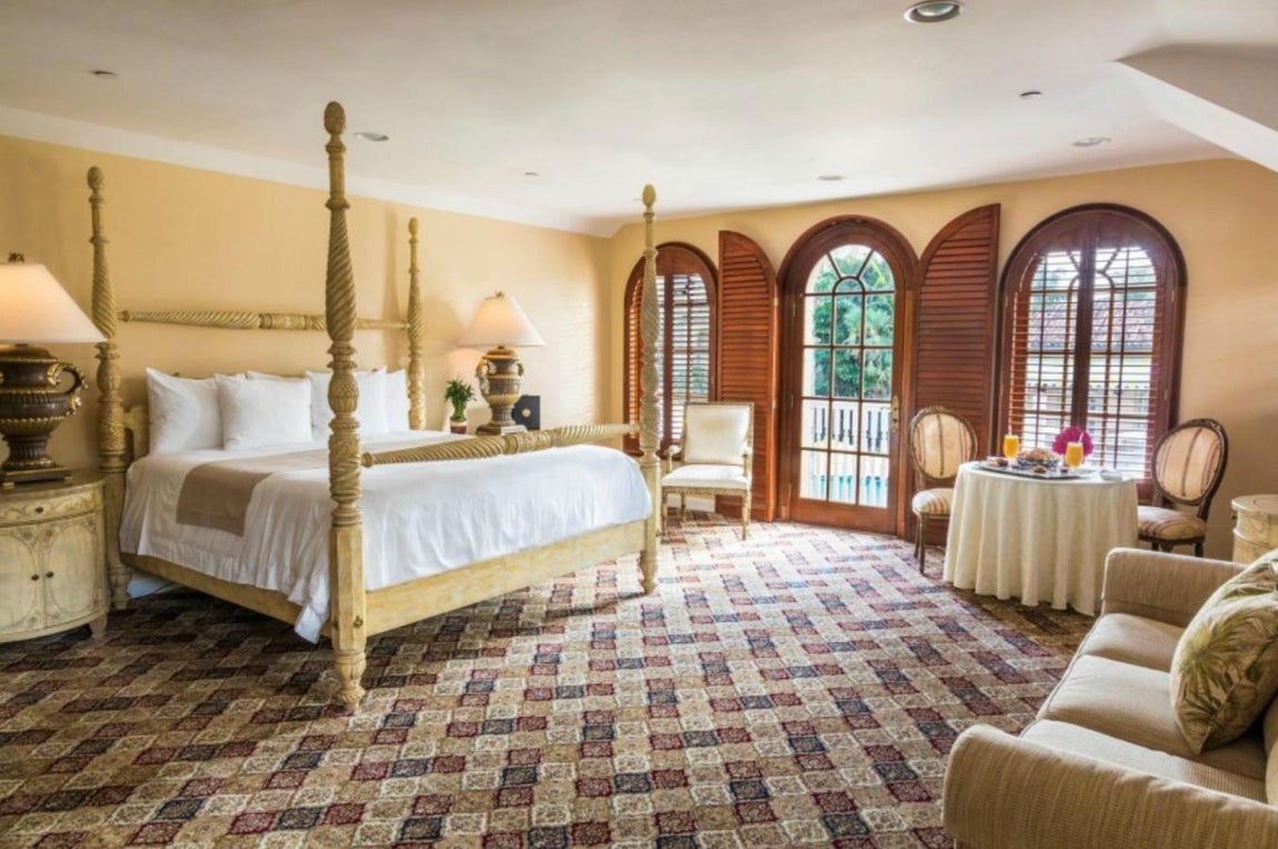 Mar-a-Lago, el nuevo hogar de Donald Trump. Sin embargo, aunque Mar-a-Lago sea el lugar elegido por la familia Trump para asentarse, parece que también vivirán en otras de sus lujosas propiedades como por ejemplo la Trump Tower en Nueva York.