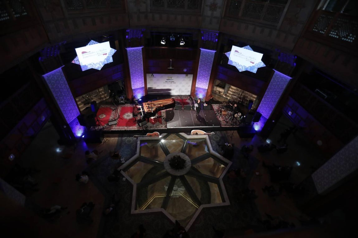 En imágenes, concierto de «hermanamiento» entre el flamenco y la música andalusí