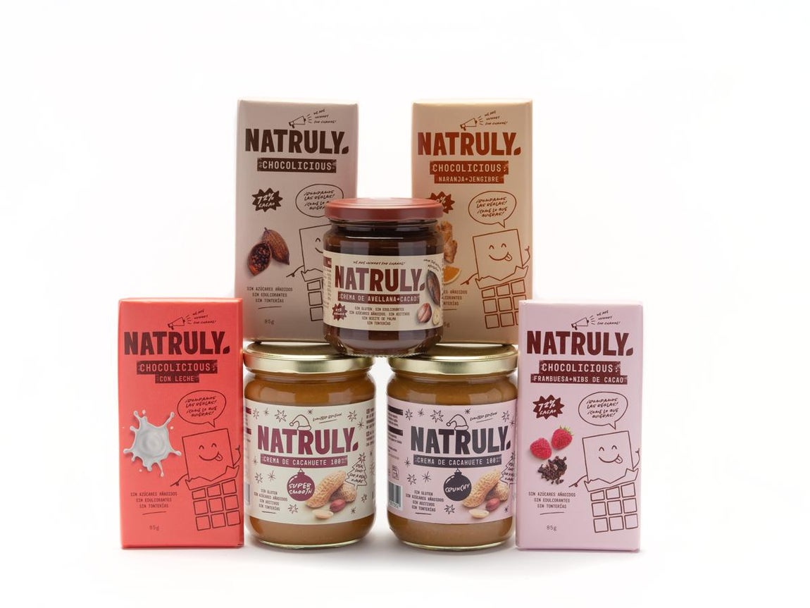 Para los que hacen deporte y comen sano. Natruly tiene el mejor regalo para estas navidades, ideal para personas "healthy" o simplemente para todos aquellos que amen como ellos un buen chocolate o una crema de cacahuetes.