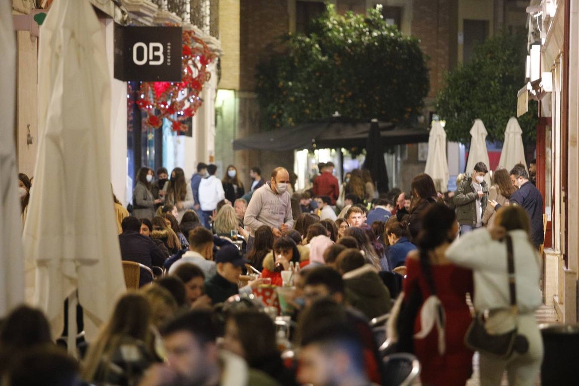 El ambiente de bares y calles en Córdoba con el nuevo horario