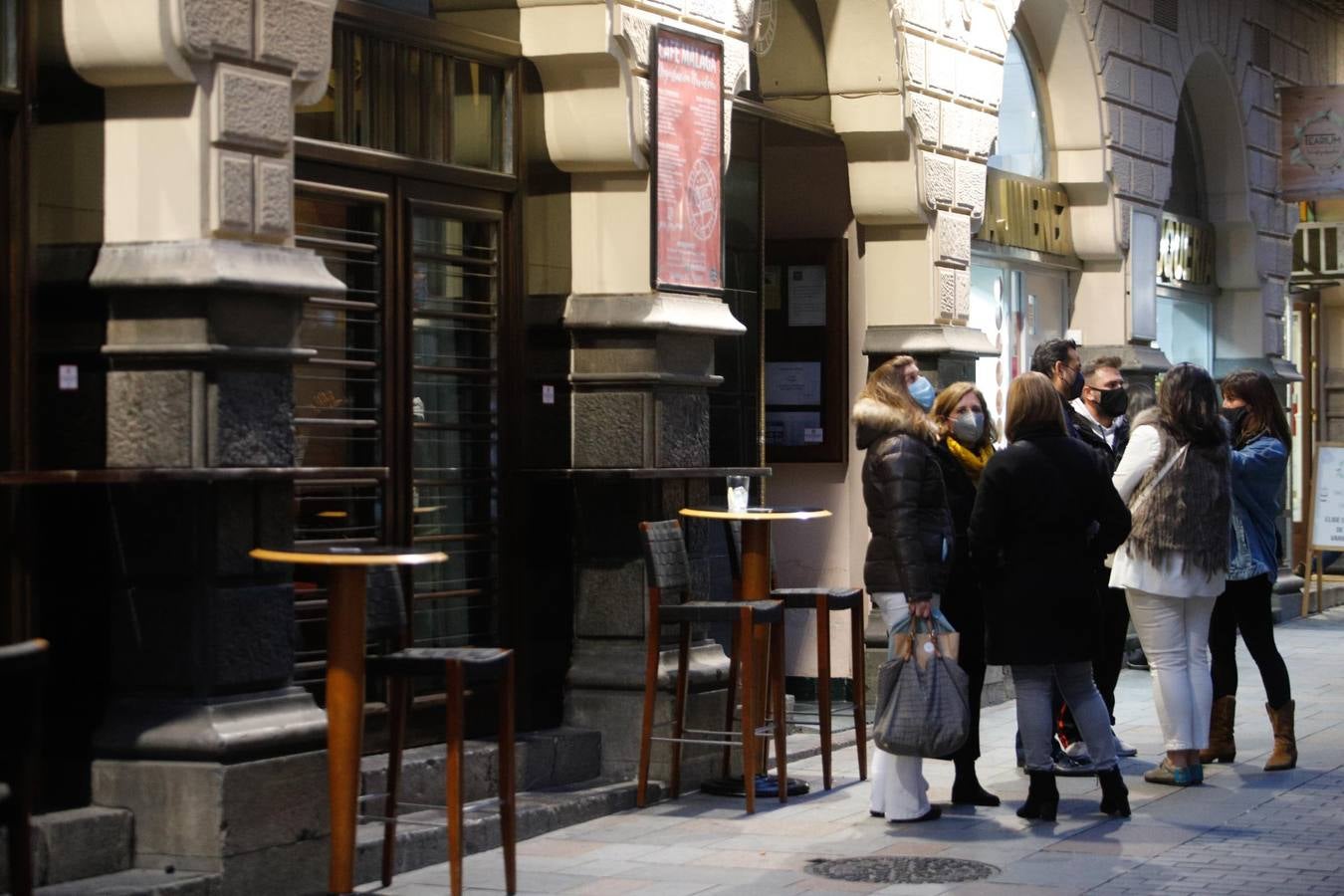 En imágenes, el ambiente en las calles de Córdoba primer día de desescalada navideña