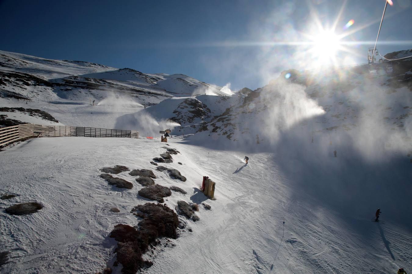 Sierra Nevada reabre sus pistas