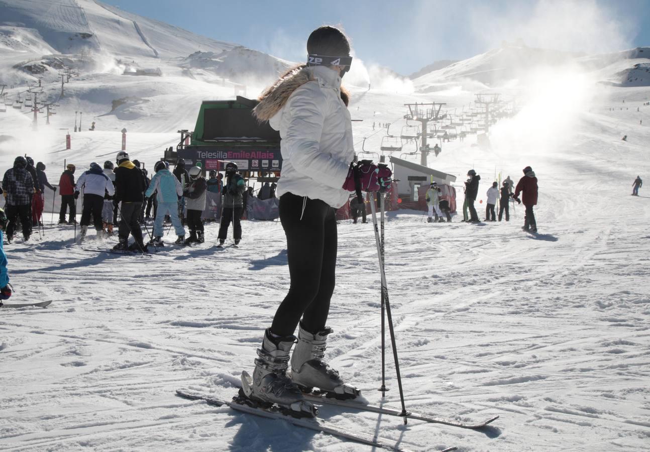 Sierra Nevada reabre sus pistas