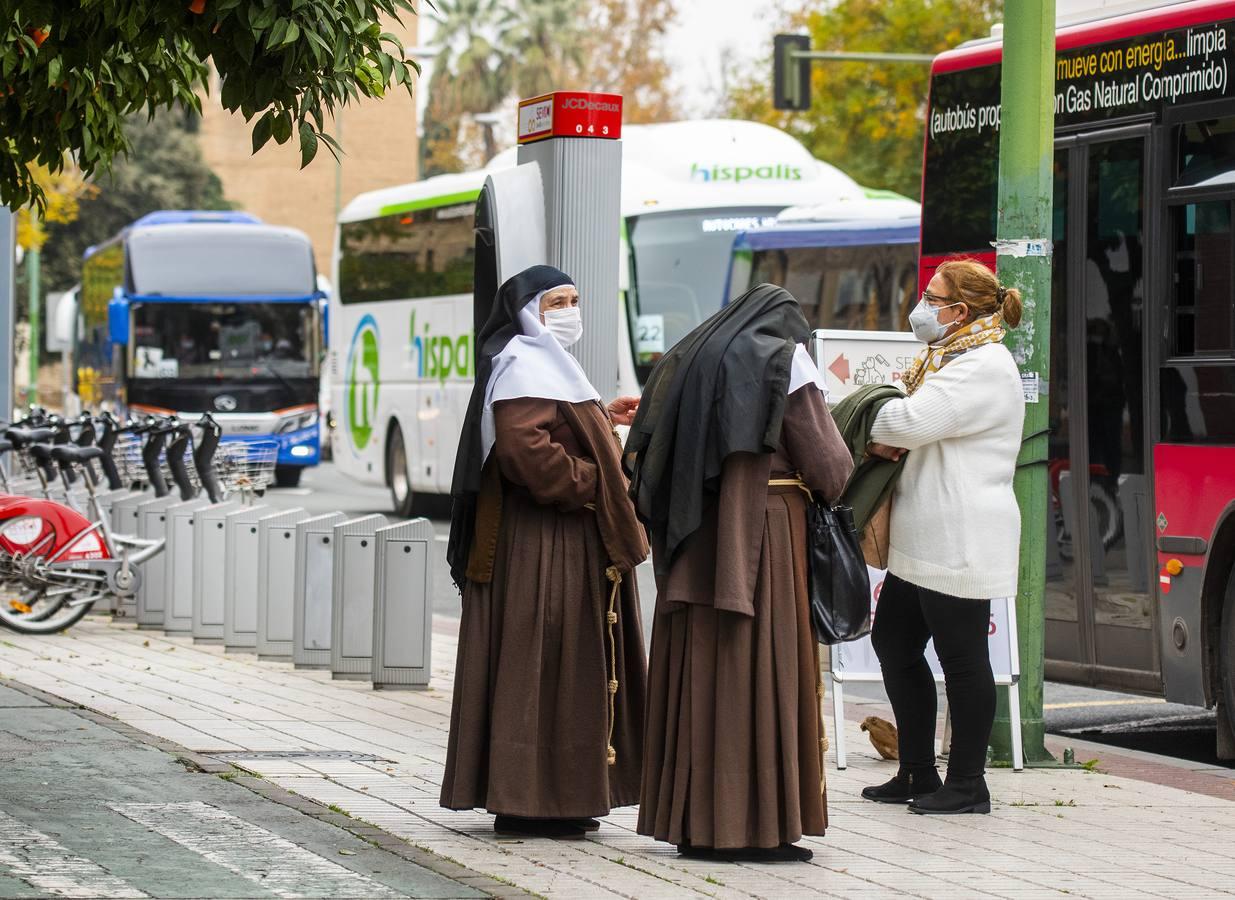 Los autobuses turísticos protestan en Sevilla