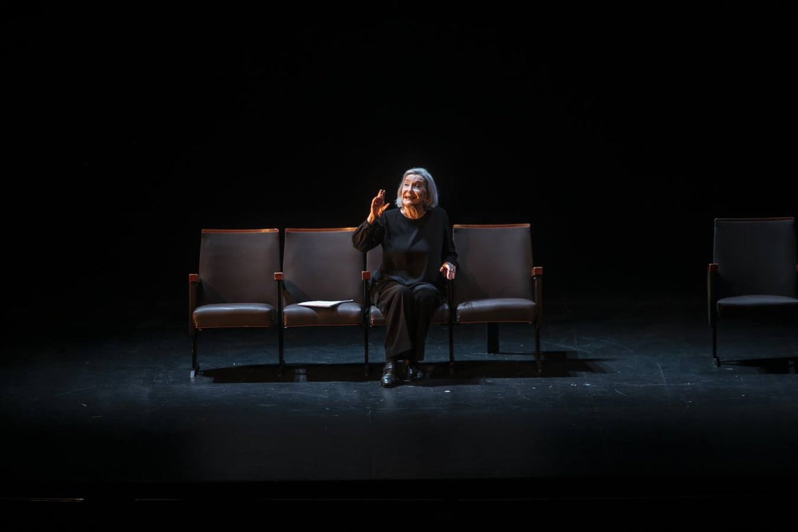 El «Romancero gitano» de Nuria Espert en el Gran Teatro, en imágenes