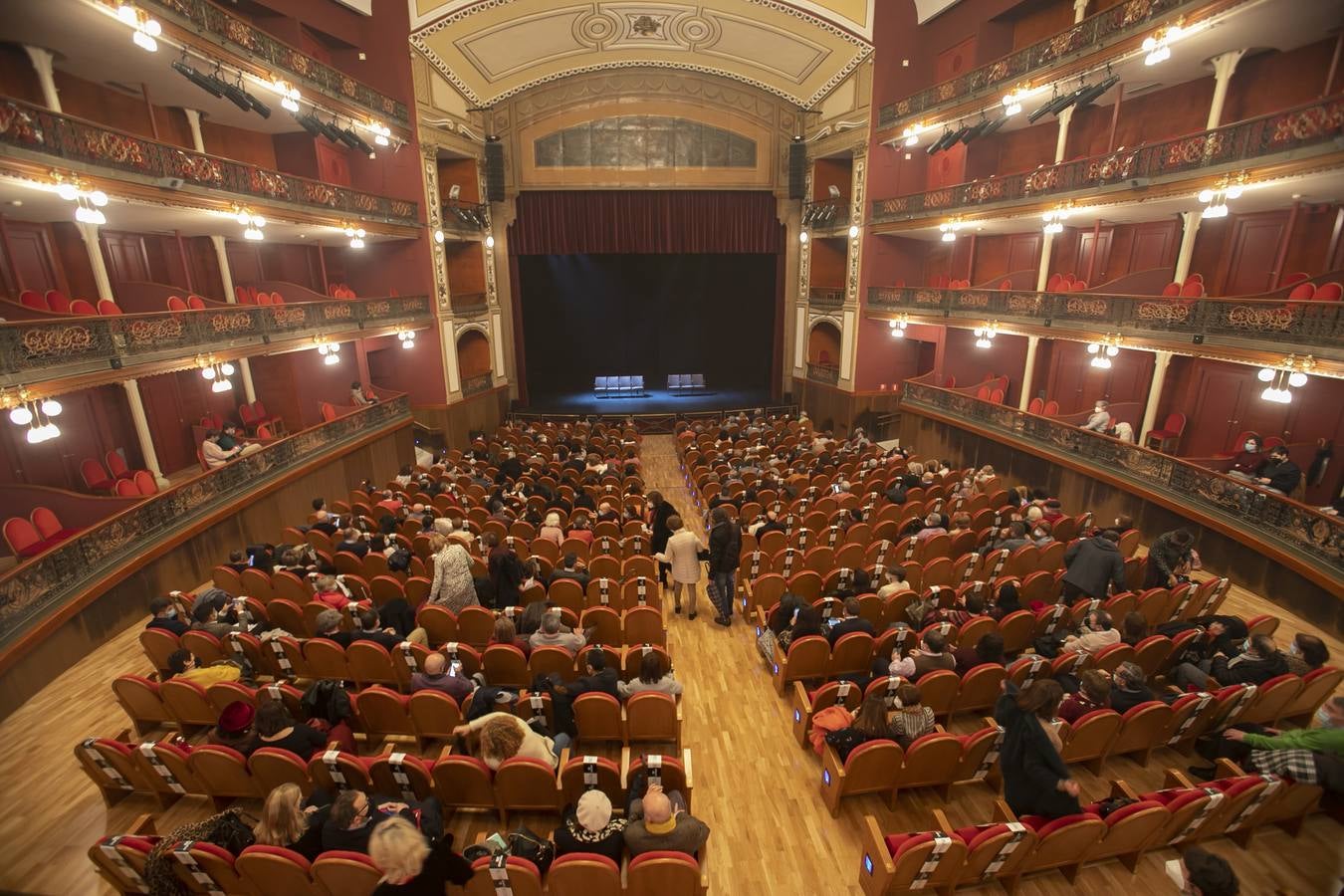 El «Romancero gitano» de Nuria Espert en el Gran Teatro, en imágenes