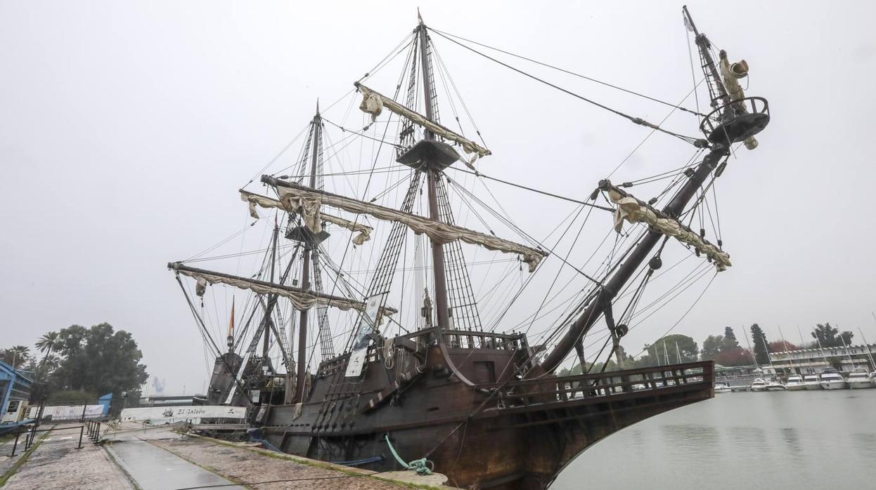 En imágenes, el galeón Andalucía llega a Sevilla