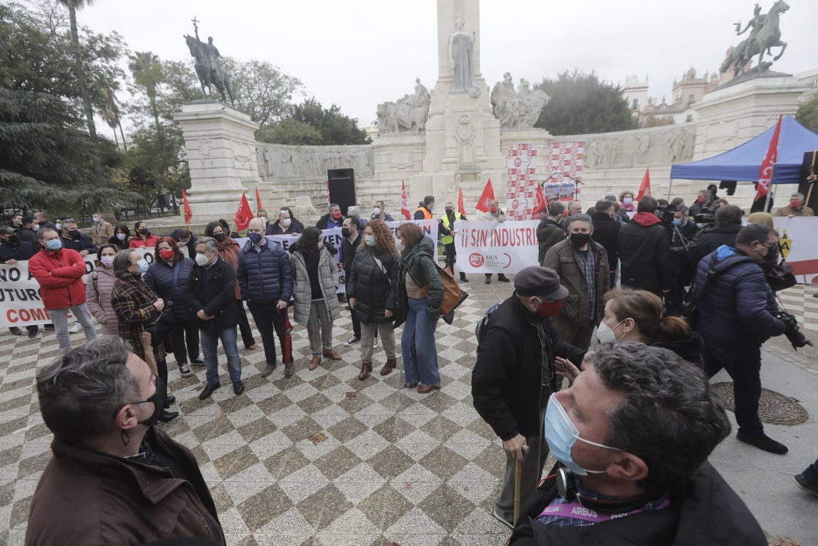 Concentración a favor de la industria en la Bahía de Cádiz