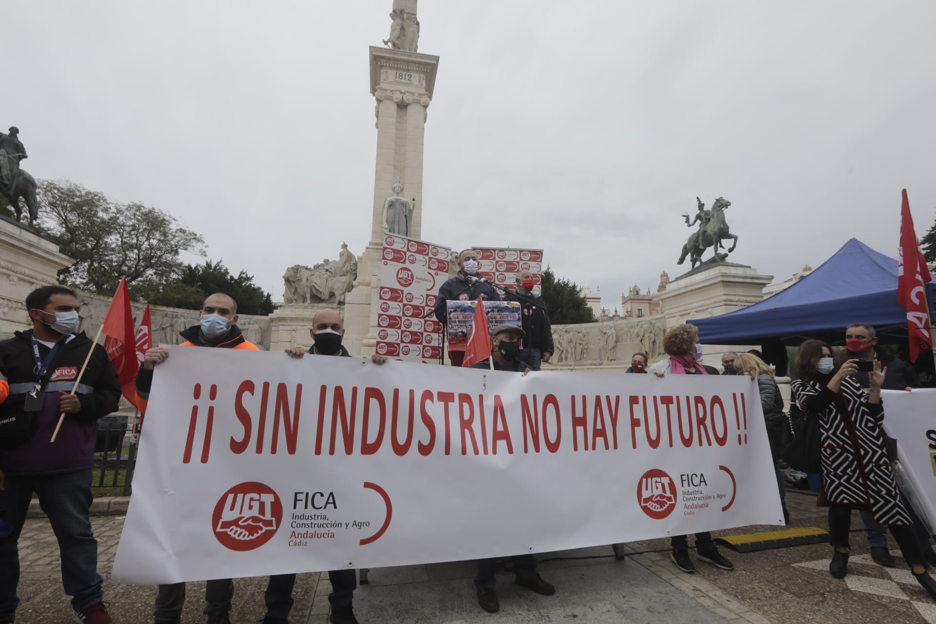 Concentración a favor de la industria en la Bahía de Cádiz