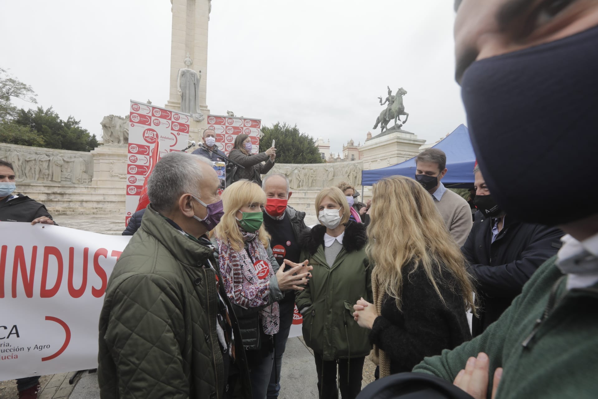 Concentración a favor de la industria en la Bahía de Cádiz