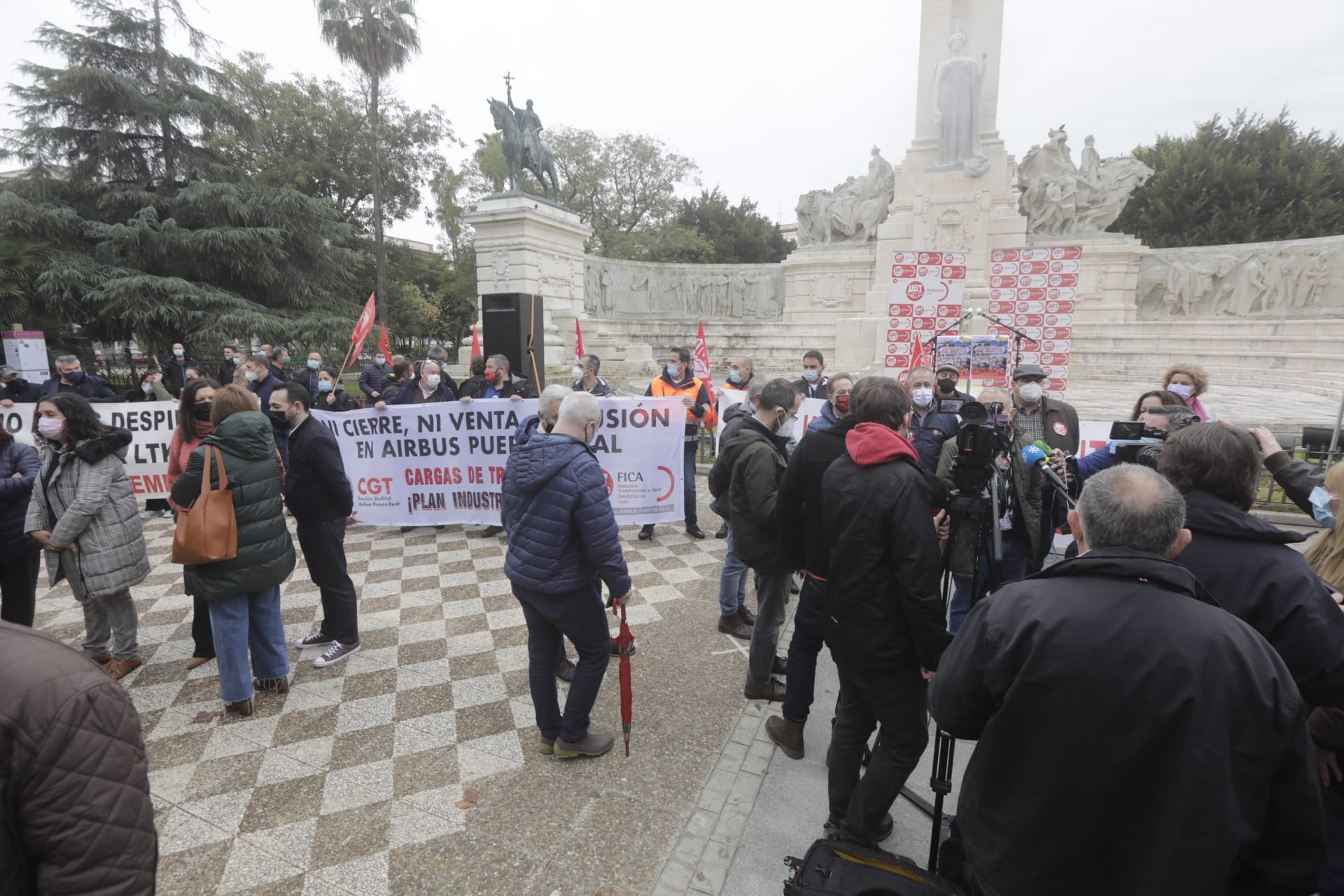 Concentración a favor de la industria en la Bahía de Cádiz