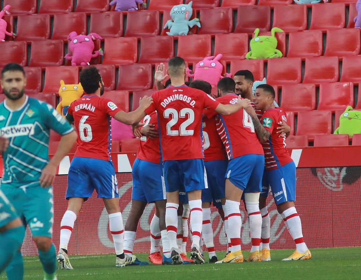 En imágenes, encuentro entre el Granada y el Betis