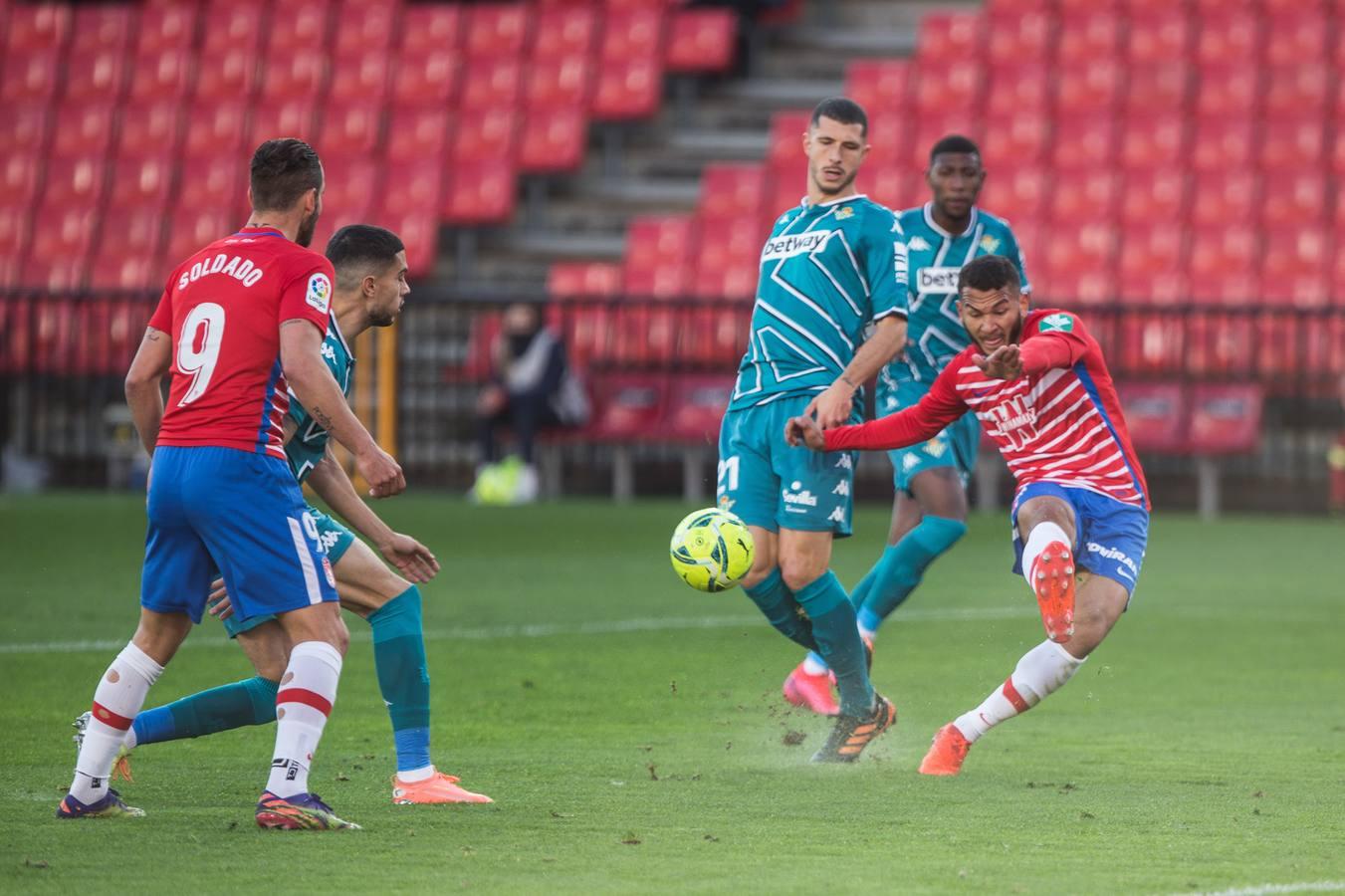 En imágenes, encuentro entre el Granada y el Betis