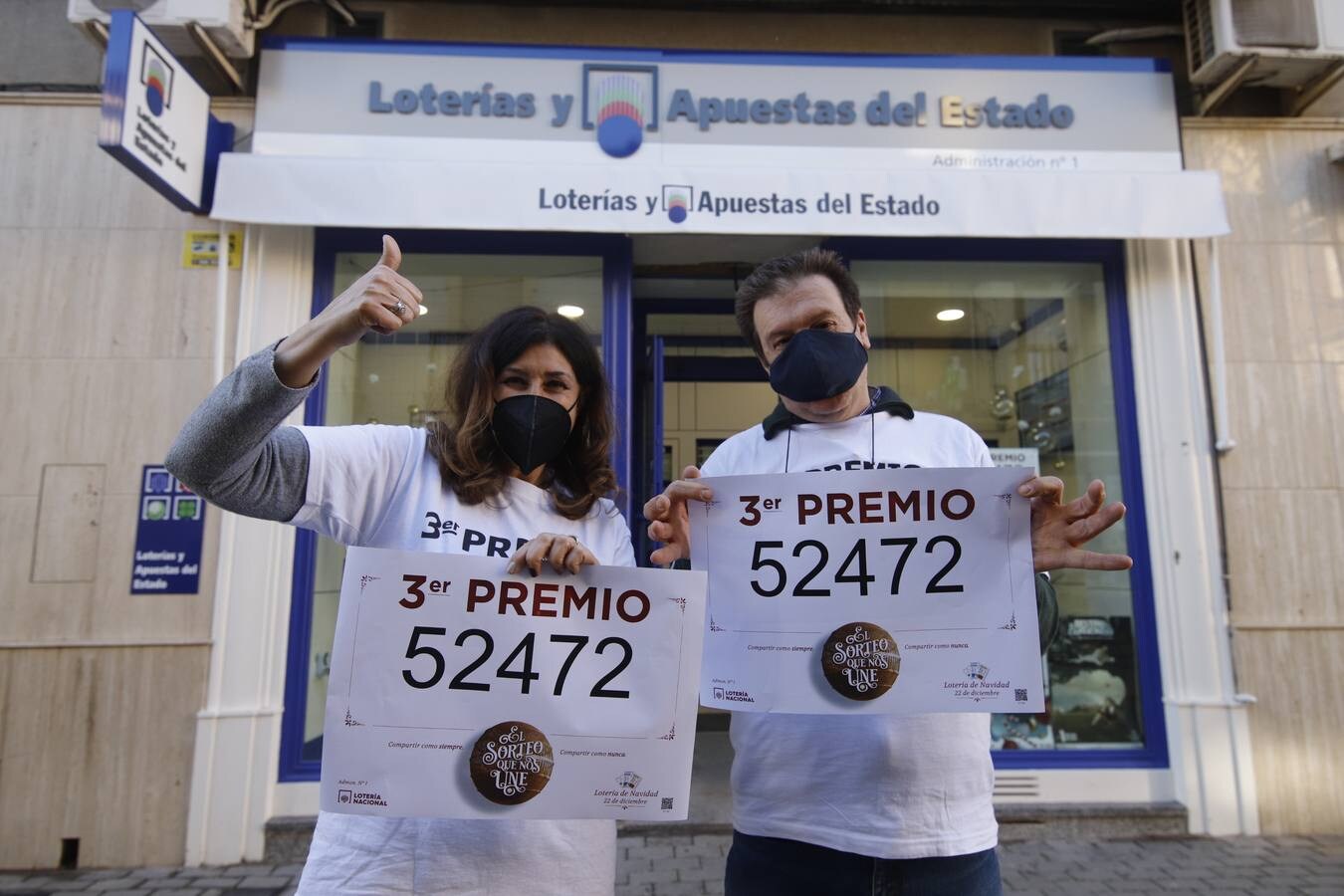 El tercer premio de la Lotería de Navidad 2020 en Peñarroya, en imágenes