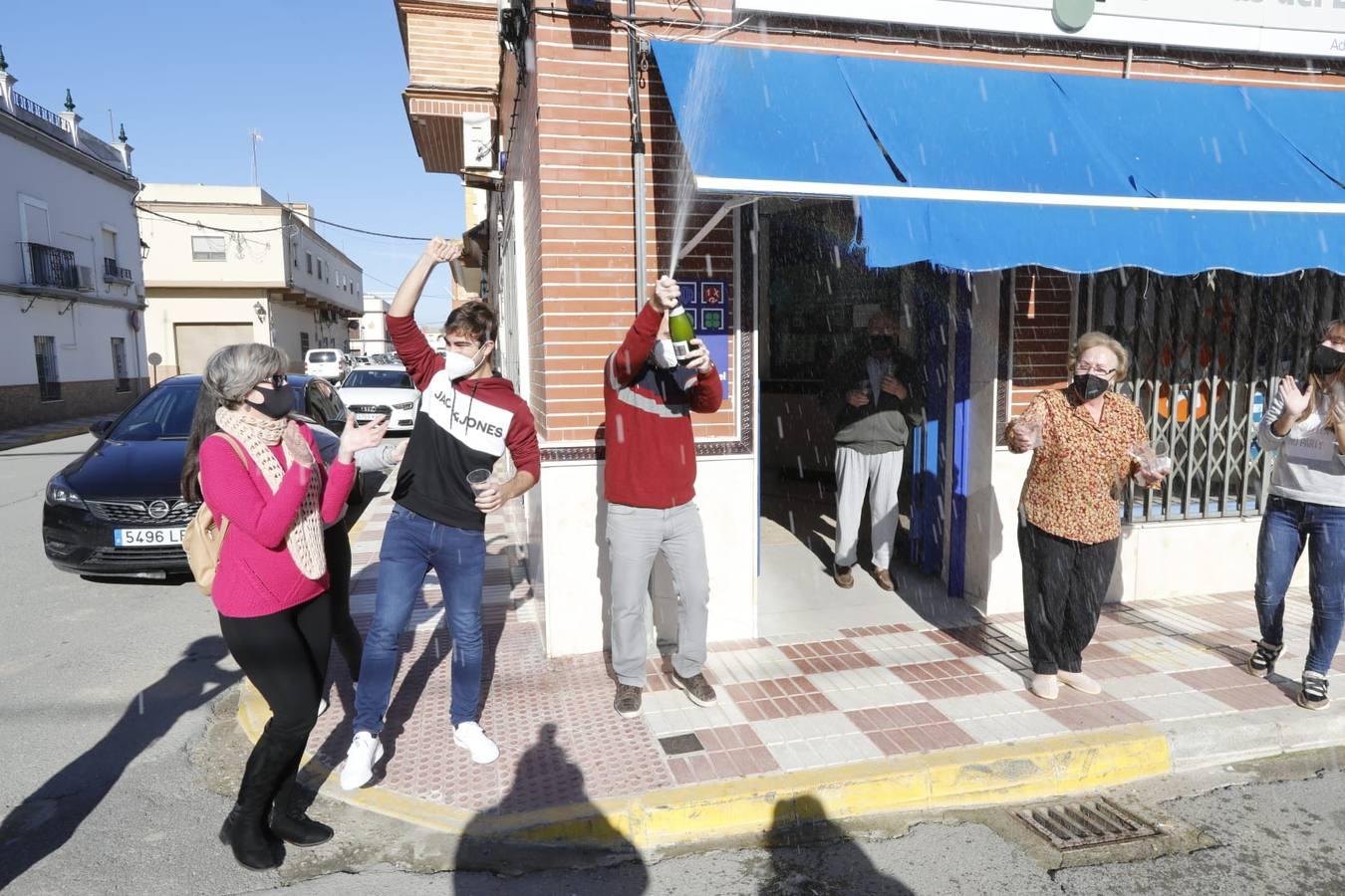 Alegría en Isla Mayor por el segundo premio de la Lotería de Navidad 2020