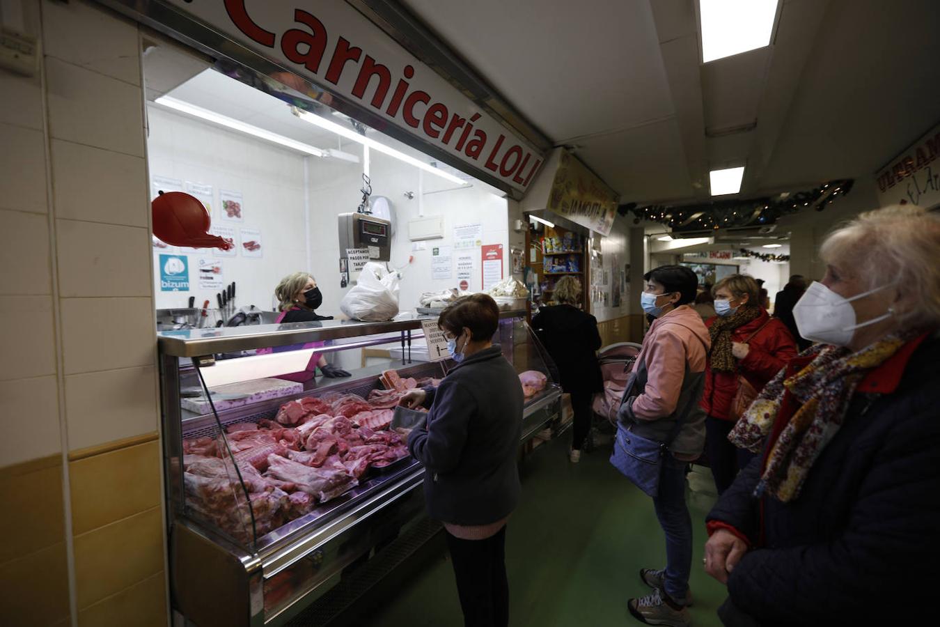 En imágenes, las compras de Navidad en los mercados de Córdoba