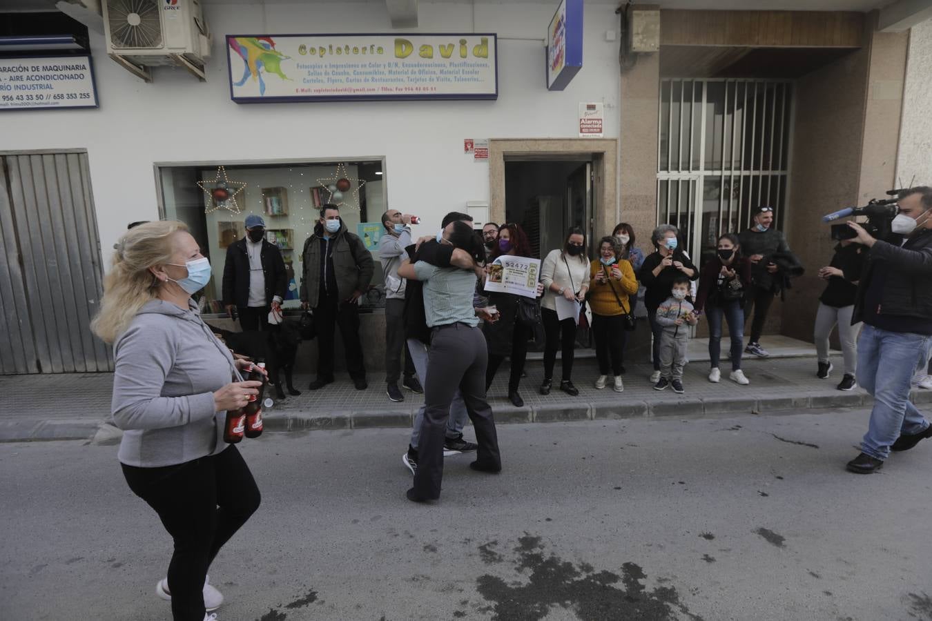 Fotos: La alegría de Barbate por el Tercer Premio de la Lotería de Navidad