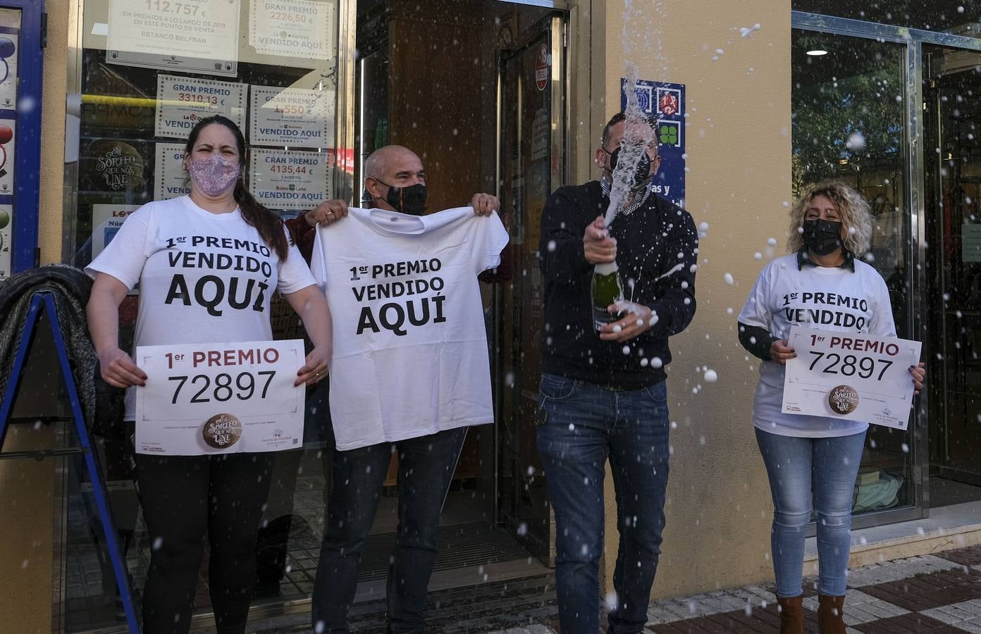 Fotos: El Gordo de la Lotería de Navidad cae en El Puerto