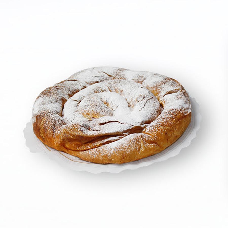 Un toque dulce o salado. La pastelería Formentor, una de las mejores del país, va más allá de la tradicional ensaimada dulce o de la de sobrasada y lanza una selección de nuevas recetas para sorprender todo tipo de paladares. Así, encontramos la ensaimada de morcilla de Beasaín, o la de brandada de bacalao o anchoas y parmesano. Acompañadas  de cremas como la de bogavante, pimientos del piquillo o foie. El apertivo perfecto: desde 2,90€