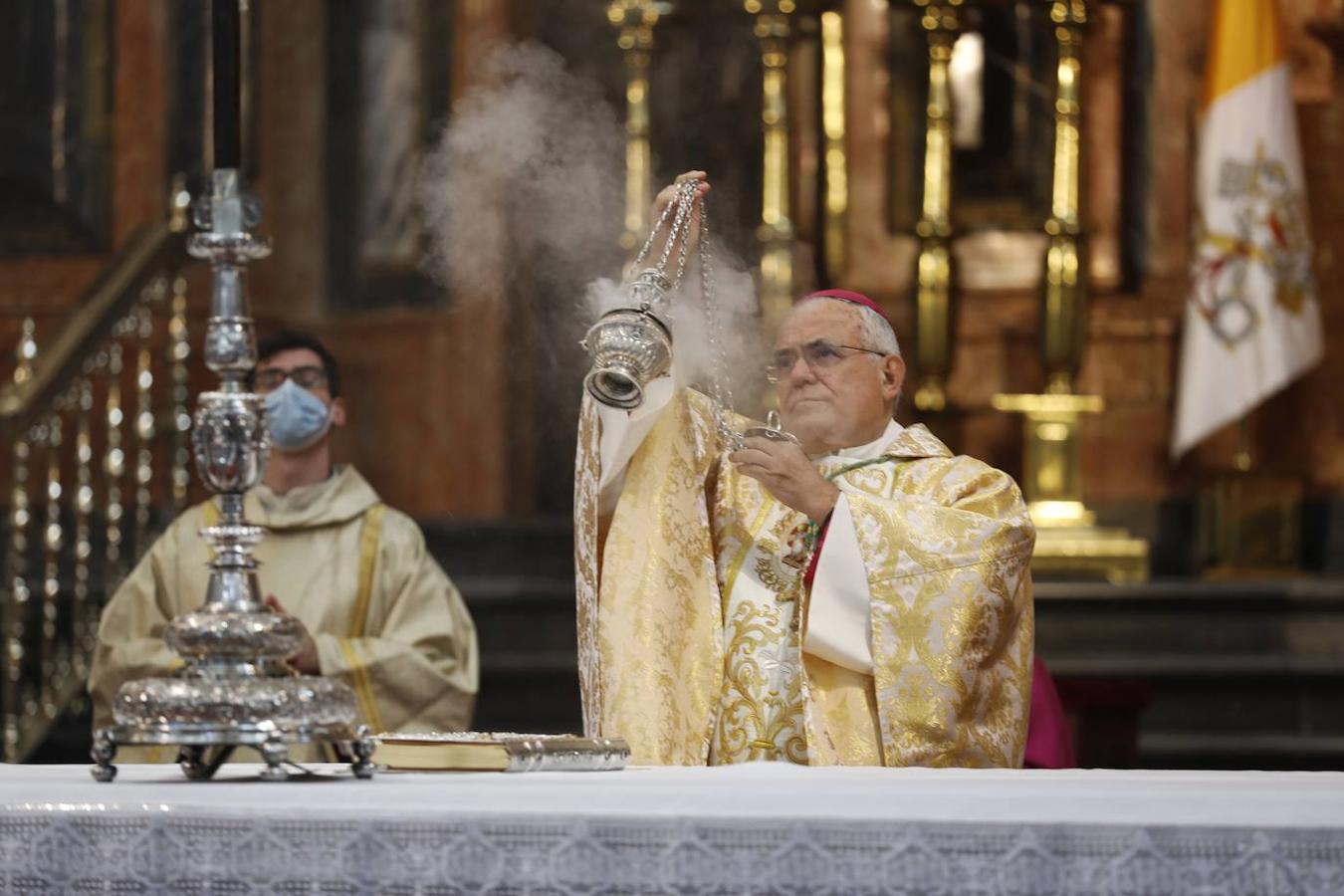 La Misa de Navidad en la Santa Catedral de Córdoba, en imágenes