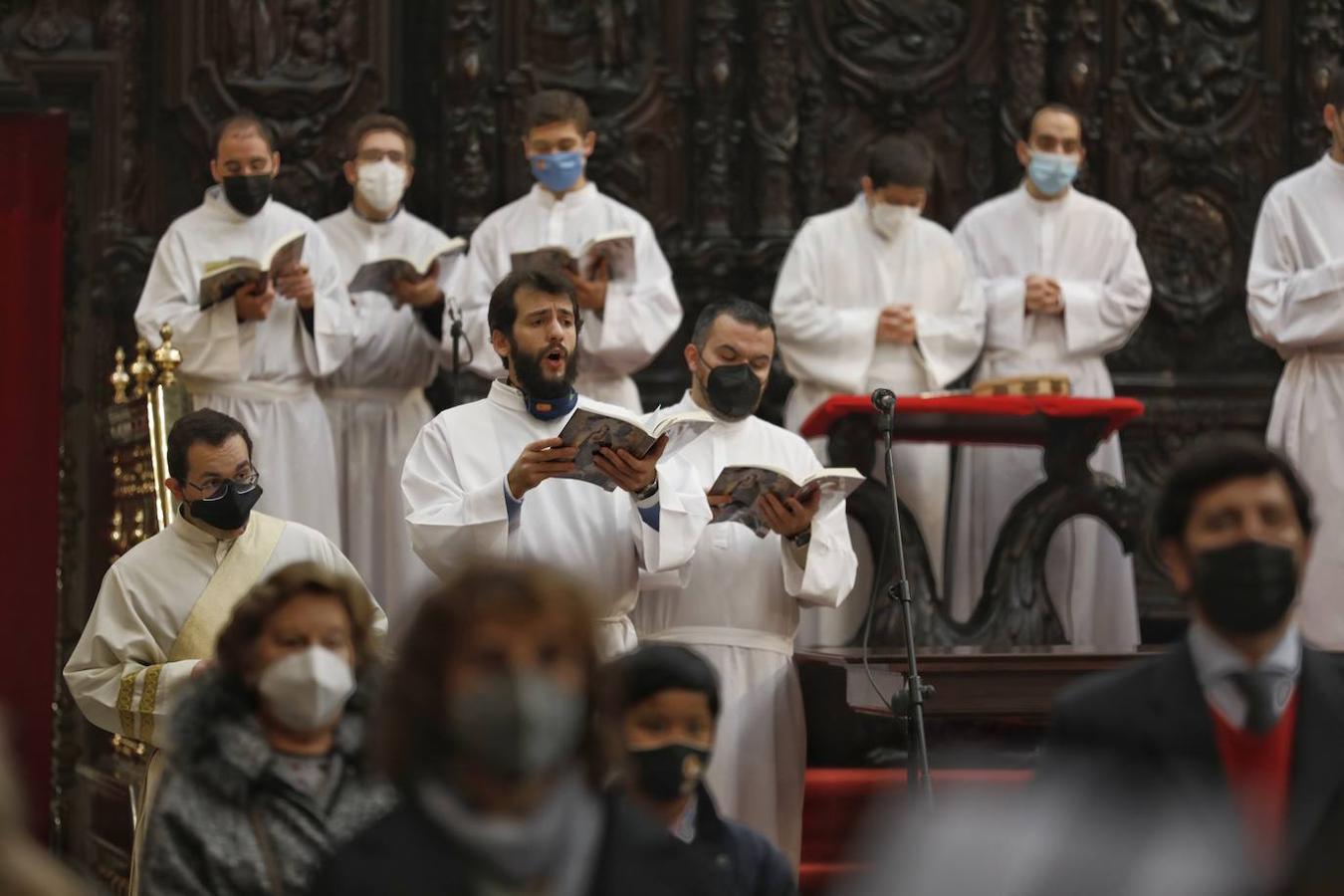 La Misa de Navidad en la Santa Catedral de Córdoba, en imágenes