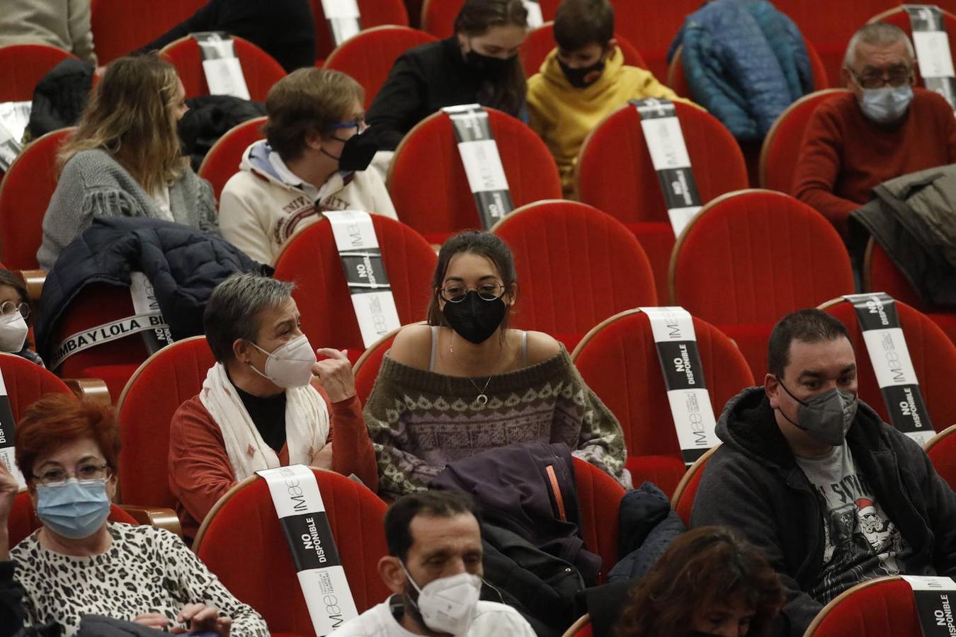 El espectáculo de circo del Gran Teatro de Córdoba, en imágenes