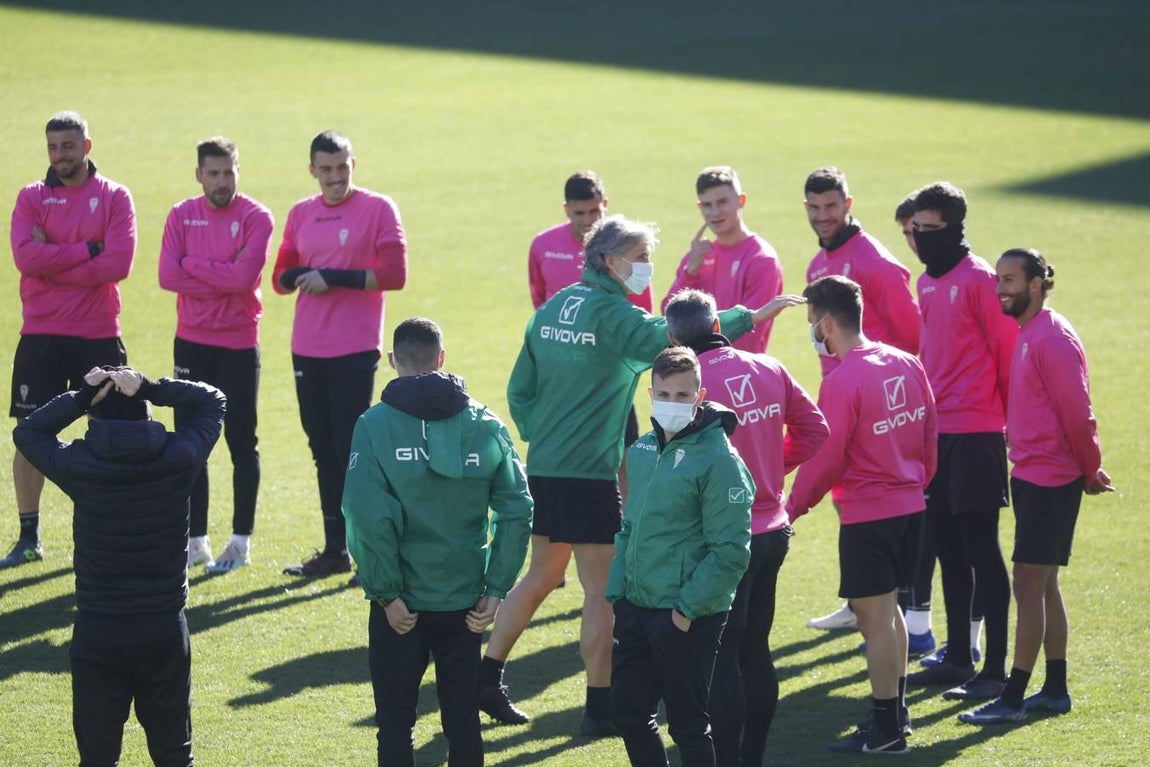 El regreso del Córdoba CF tras el parón navideño, en imágenes
