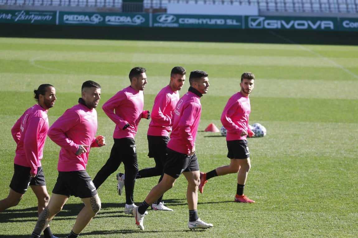 El regreso del Córdoba CF tras el parón navideño, en imágenes