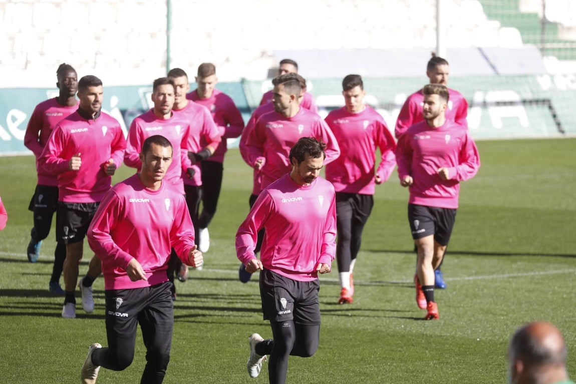El regreso del Córdoba CF tras el parón navideño, en imágenes