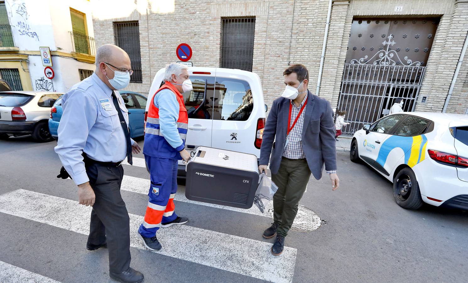 Llegada de las vacunas a la residencia Beato Juan Grande