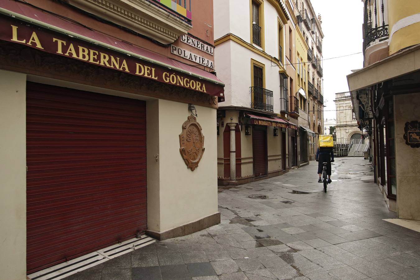 El año 2020 en imágenes: primeros días del estado de alarma en Sevilla