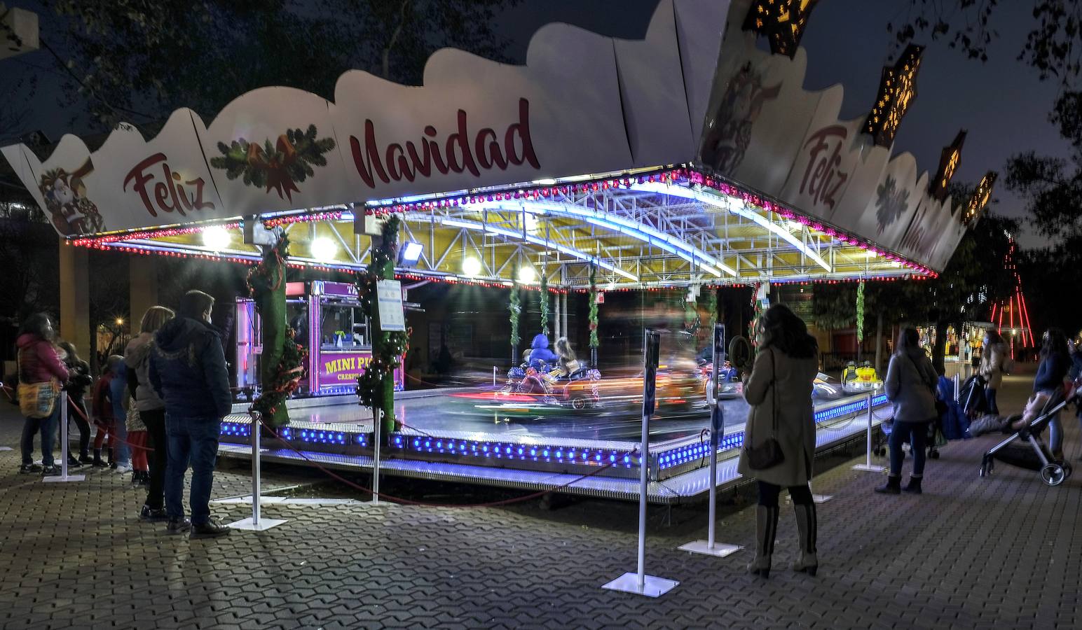 Atracciones instaladas en el Muelle de las Delicias  y la Plaza de la Encarnación