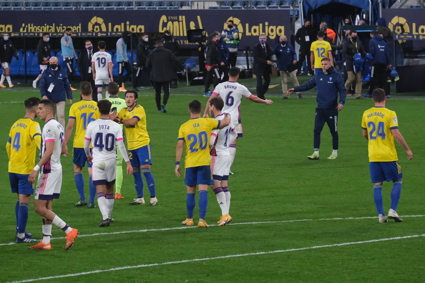 Cádiz - Valladolid (0-0), en imágenes