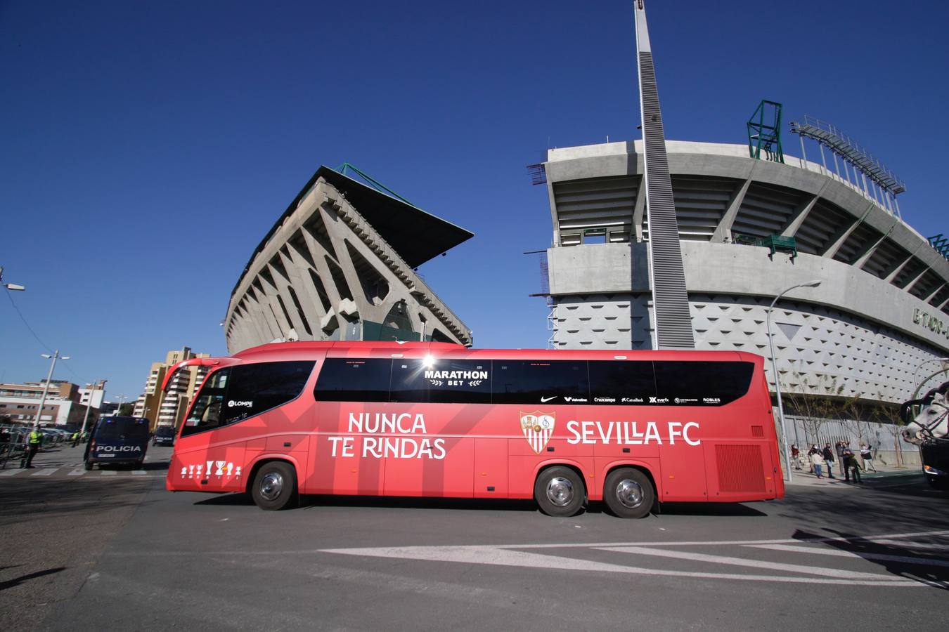 Ambiente de un derbi marcado por el coronavirus