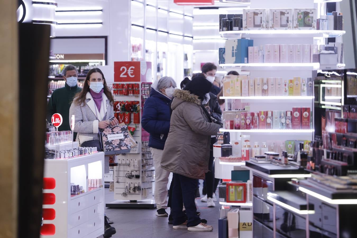 El ambiente de compras en el Centro y Santa Rosa, en imágenes