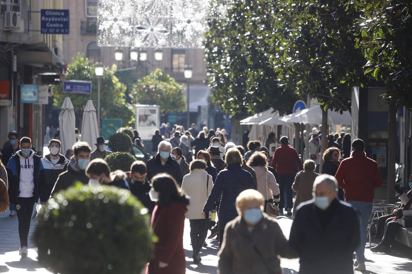 El ambiente de compras en el Centro y Santa Rosa, en imágenes